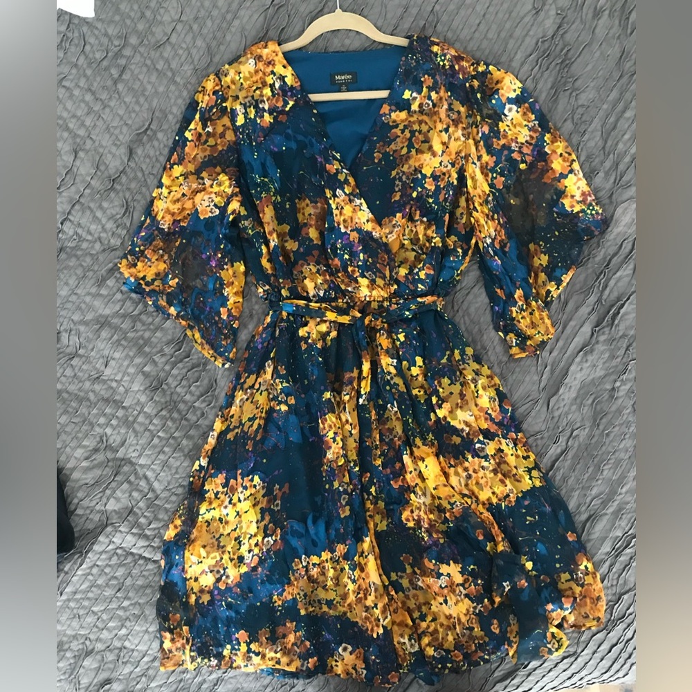 NWT Maree Pour Toi faux wrap flutter sleeve burnout dress